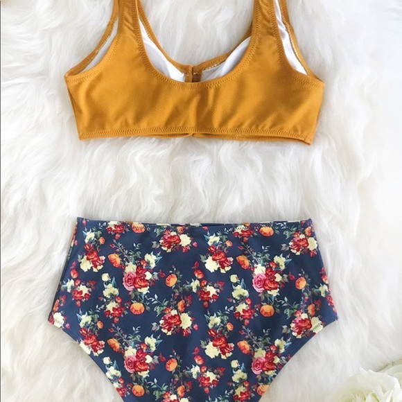 CUPSHE high waisted swimsuit - Picture 4 of 4